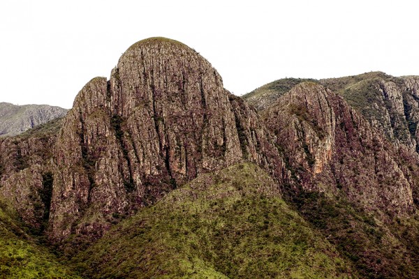 Montanhas da Serra do Amolar abrigam jazidas de ferro, manganês e, talvez, ouro