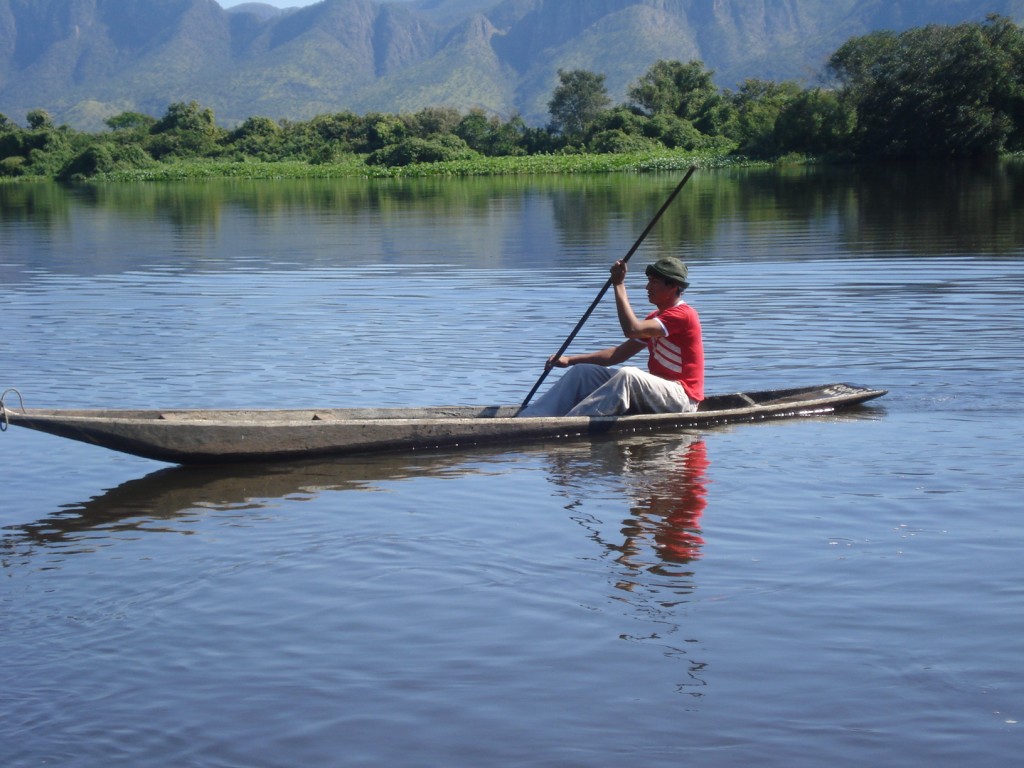 Pescador no rio Paraguai. Foto: Jean Fernandes