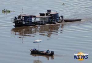 Barcos de isca e de pesca esportiva na bacia do Alto Paraguai. (Foto: Agostinho Catella/ Campo Grande News)
