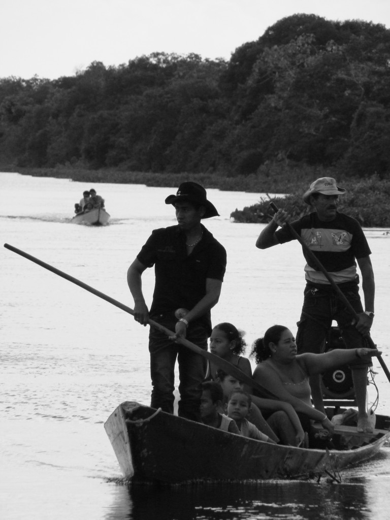 Navegando no Rio Paraguai - 2010