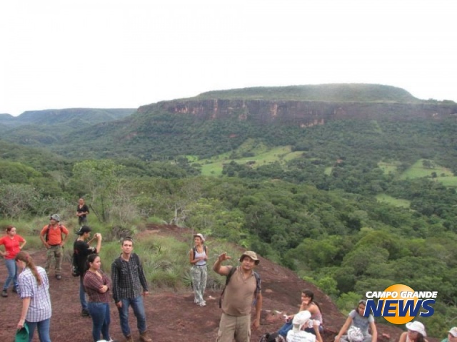 Vista do Morro do Jamil em Piraputanga, onde é possível fazer rapel